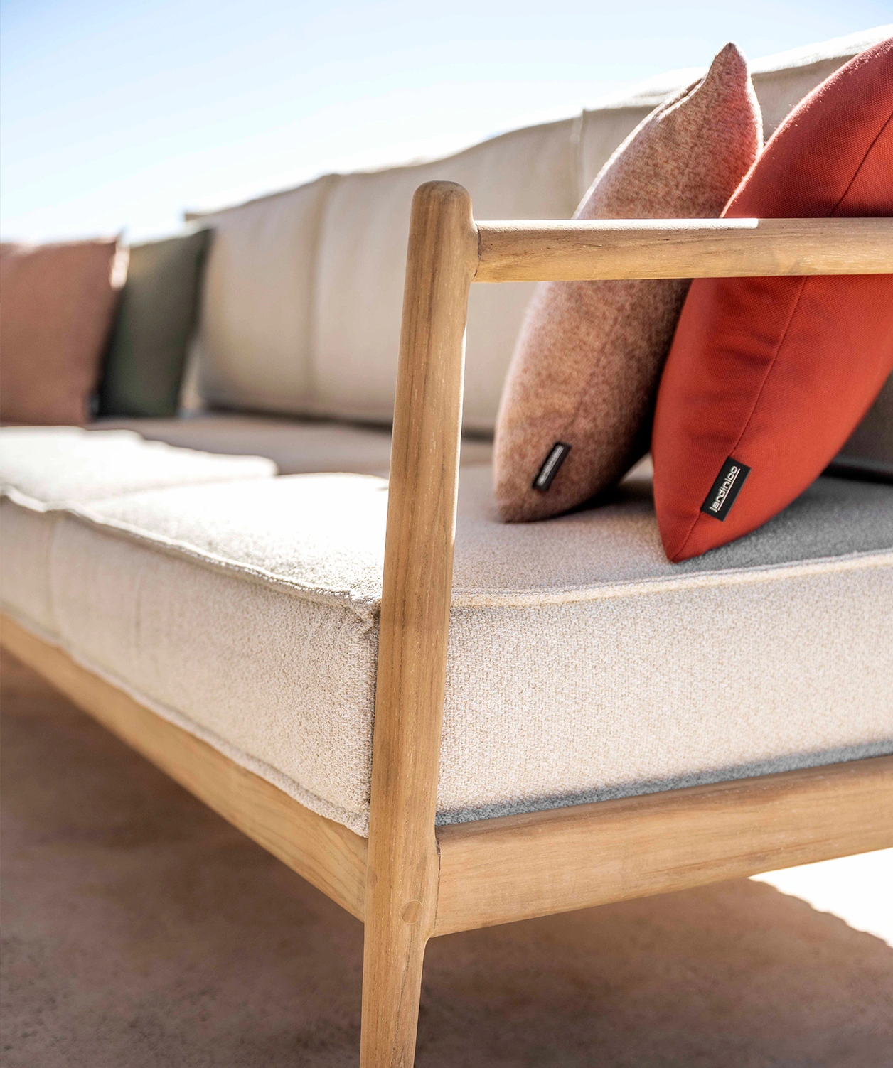 NOA 01-1743597354014